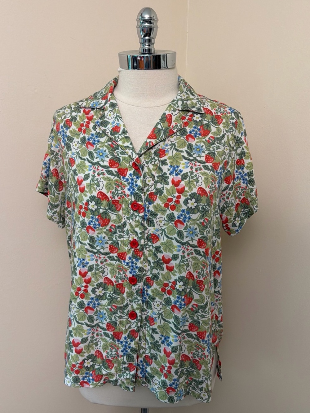 Big Bud Press Rayon Strawberry Pantry Shirt XXS